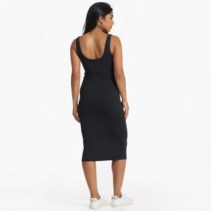 Vuori Essential Dress